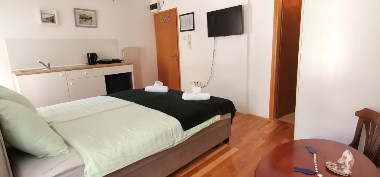 Studio Apartment L&G Rovinj Kültér fotó